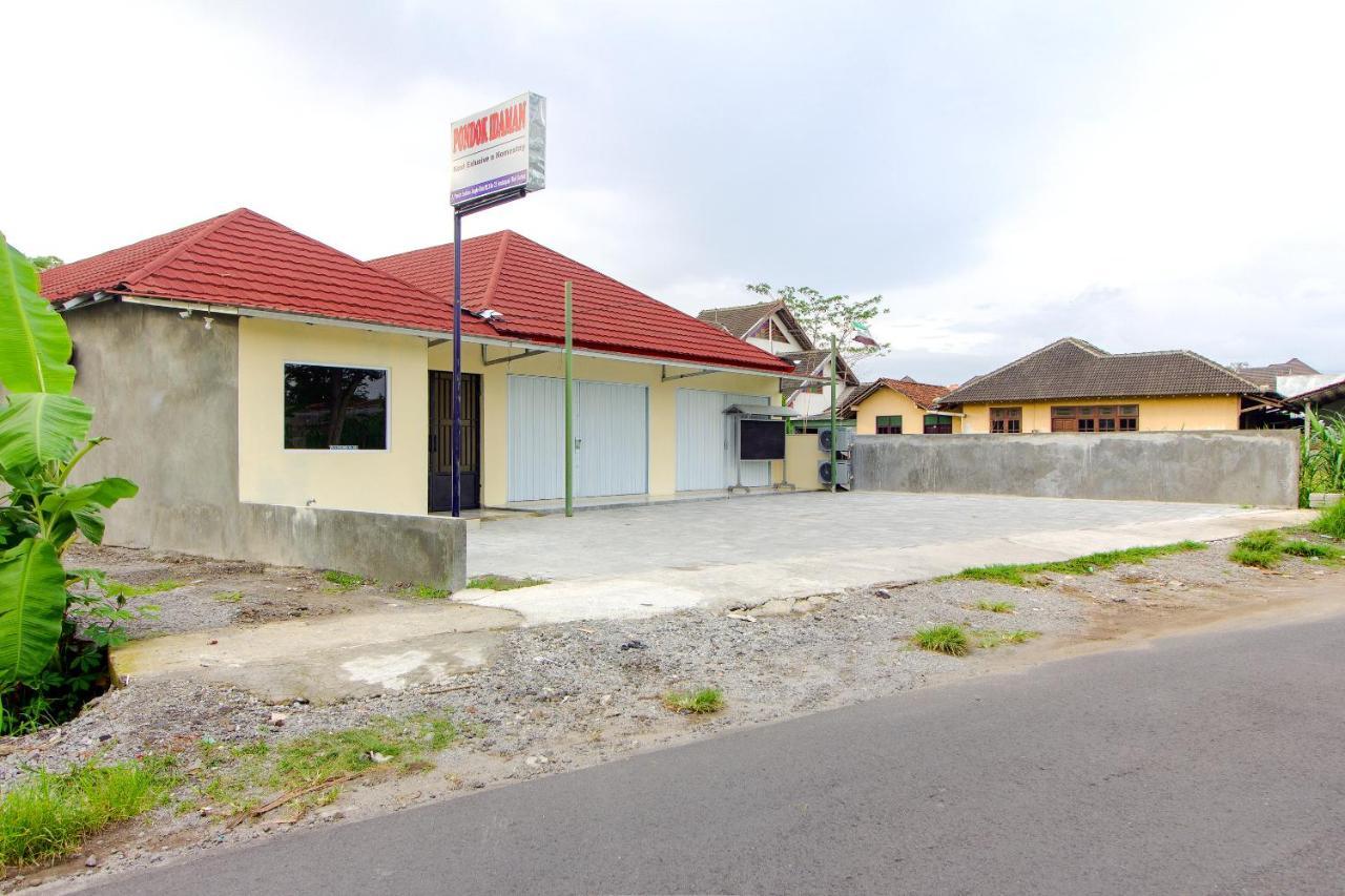 Hotel Reddoorz Near Sleman Hall 3 2*