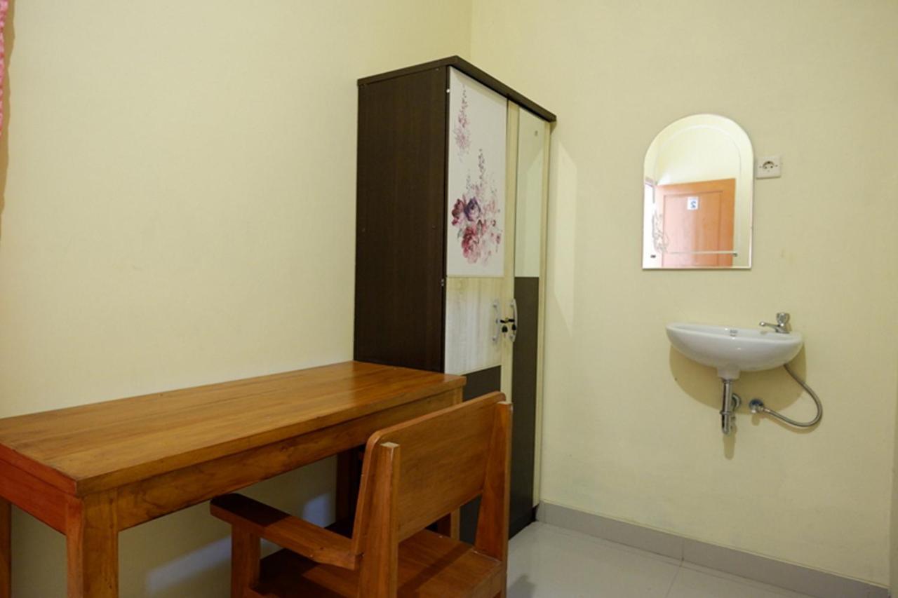 Reddoorz Near Sleman Hall 3 Beran Kidul